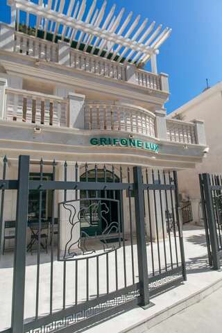 Апартаменты Apartments Grifone Lux Херцег-Нови-3